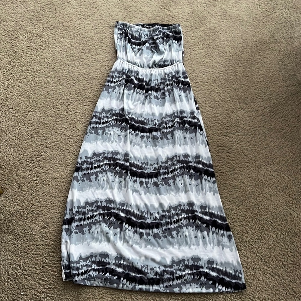 Maxi strapless dress